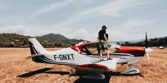 Політ над Карпатами